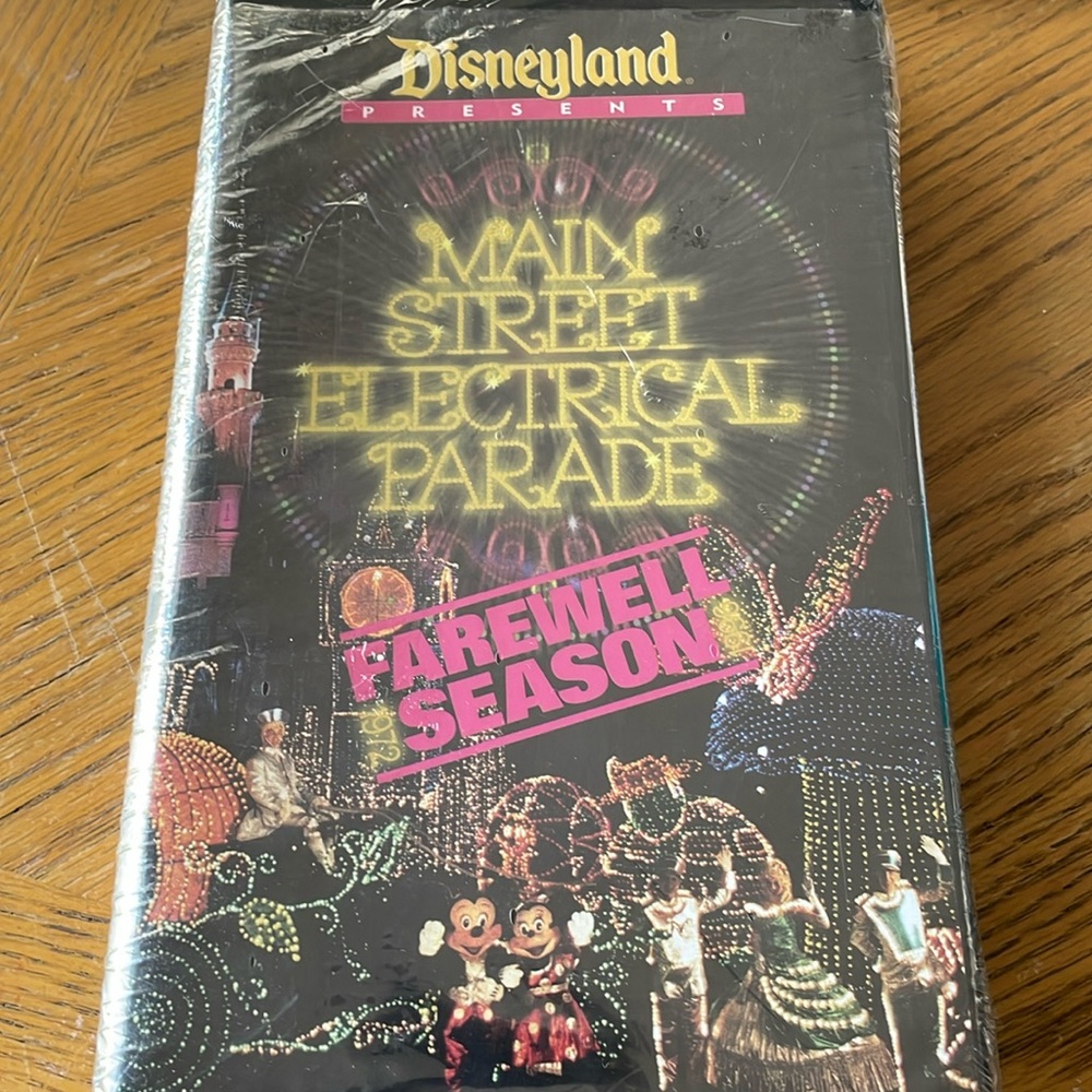 Disneyland Presents Main Street Electrical Parade Farewell Season VHS